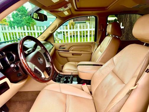 White 2011 Cadillac Escalade Base