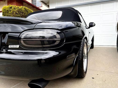 Black 1999 Mazda MX-5 Miata Base