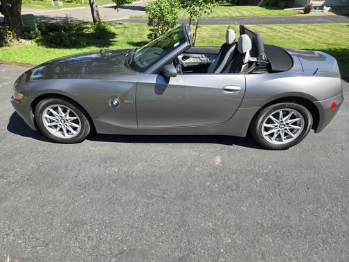 2003 BMW Z4 2.5i Roadster