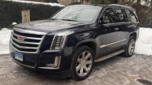 2017 Cadillac Escalade Luxury