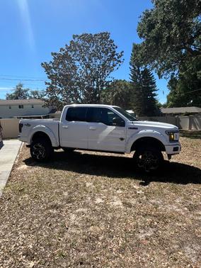 White 2019 Ford F-150 XLT