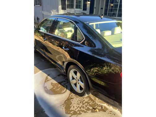 2012 Volkswagen Passat 2.5 SE