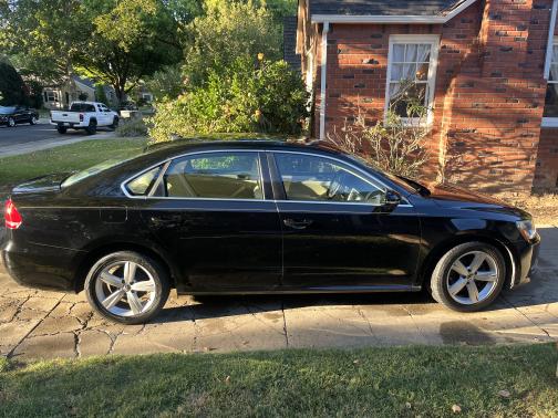 2012 Volkswagen Passat 2.5 SE