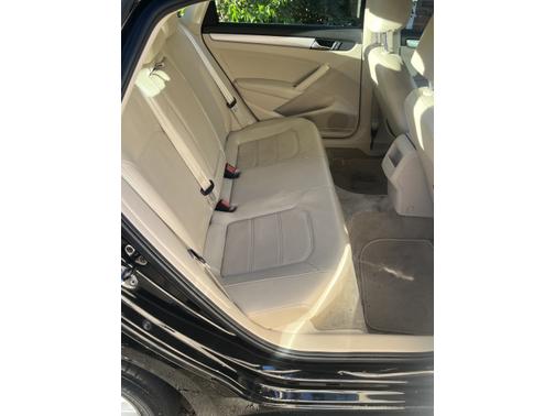 2012 Volkswagen Passat 2.5 SE