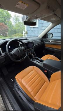 Gray 2018 Volkswagen Atlas 3.6L SEL Premium