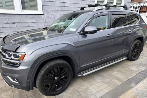 Gray 2018 Volkswagen Atlas 3.6L SEL Premium