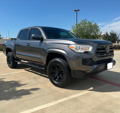Gray 2019 Toyota Tacoma SR5