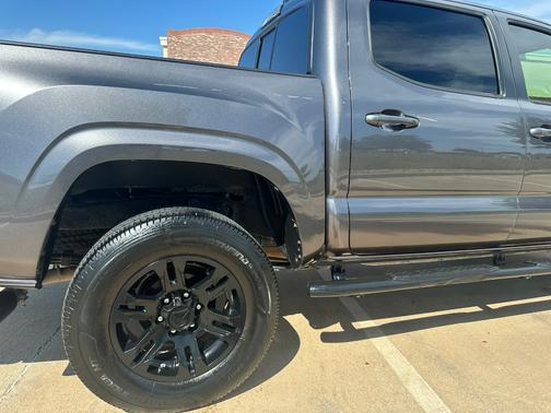 Gray 2019 Toyota Tacoma SR5