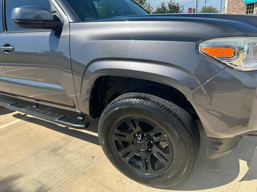 Gray 2019 Toyota Tacoma SR5