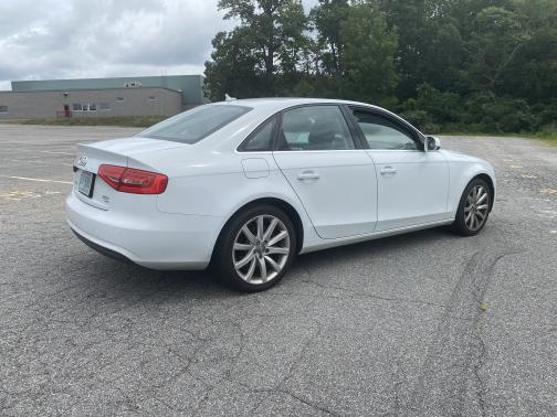 Photo 4 of 14 of 2013 Audi A4 2.0T Premium Plus quattro