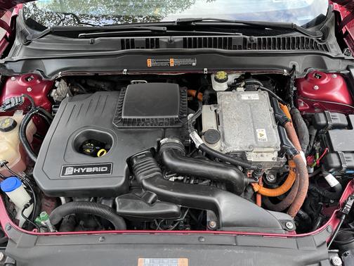 2018 Ford Fusion Hybrid SE