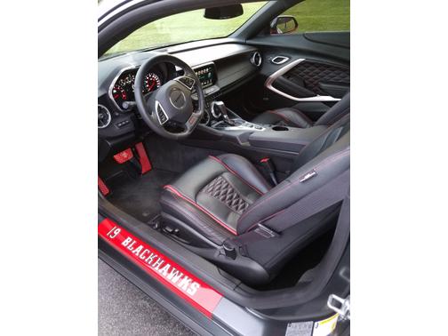 Photo 5 of 18 of 2016 Chevrolet Camaro 2SS