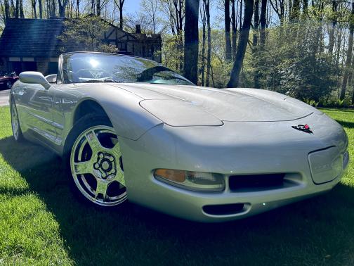 1998 Chevrolet Corvette Base