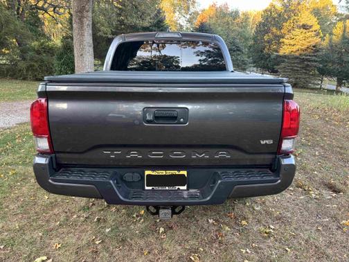 2018 Toyota Tacoma TRD Sport