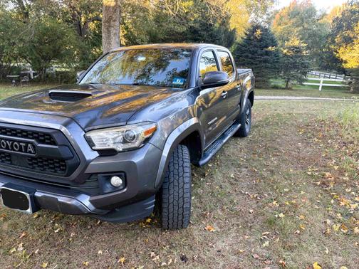 2018 Toyota Tacoma TRD Sport