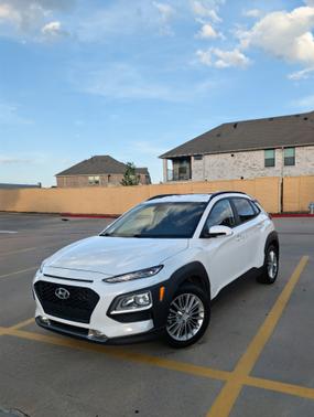 2021 Hyundai KONA SEL Plus