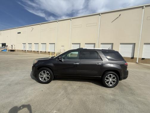 2016 GMC Acadia SLT-1