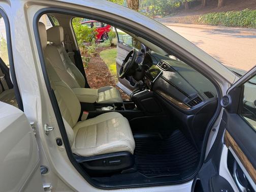 Beige 2019 Honda CR-V EX-L