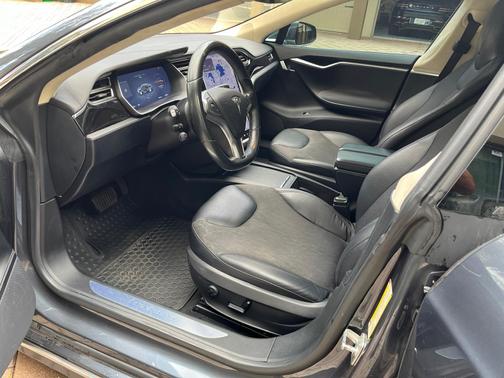 2016 Tesla Model S 75