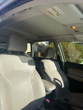 White 2015 Subaru Forester 2.5i Limited