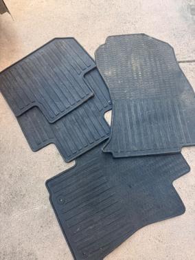 White 2015 Subaru Forester 2.5i Limited