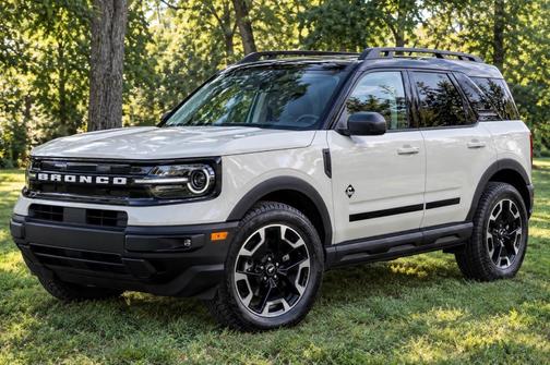 Beige 2024 Ford Bronco Sport Outer Banks