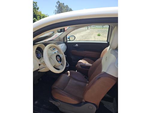 2012 FIAT 500 Lounge