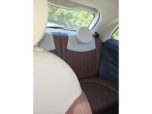 2012 FIAT 500 Lounge