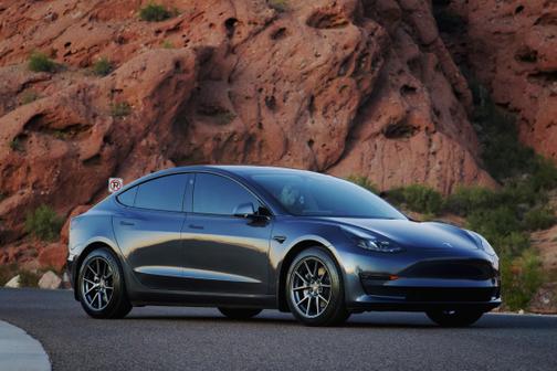 Gray 2022 Tesla Model 3 Long Range