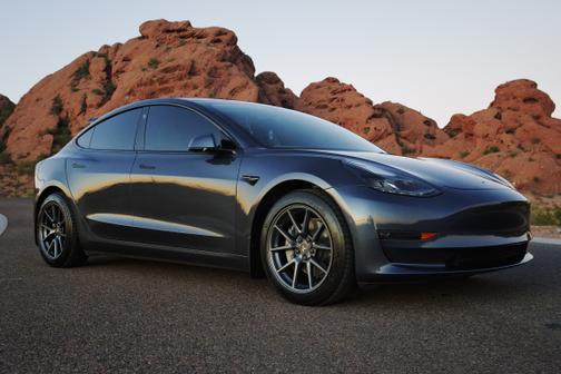 Gray 2022 Tesla Model 3 Long Range