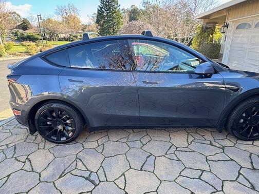 2020 Tesla Model Y Performance