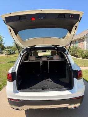White 2022 Mercedes-Benz GLC 300 Base
