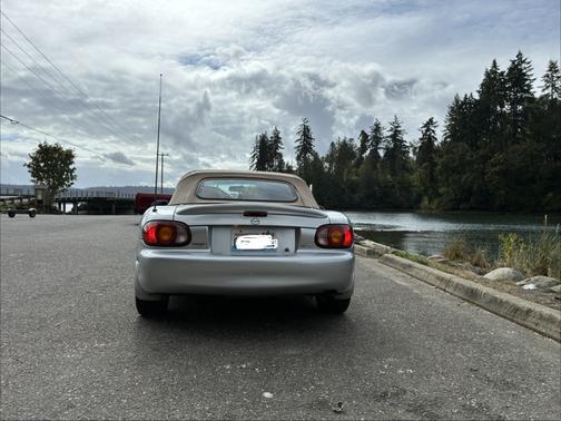 Silver 1999 Mazda MX-5 Miata Base