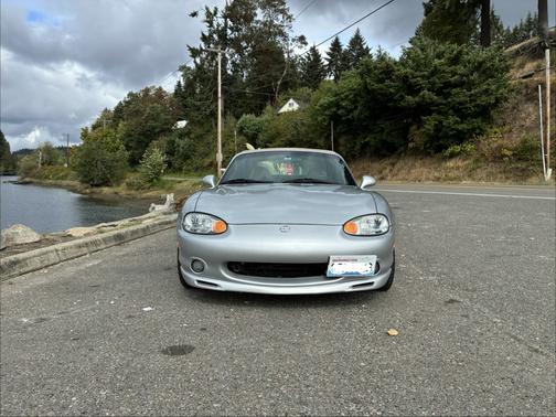 Silver 1999 Mazda MX-5 Miata Base