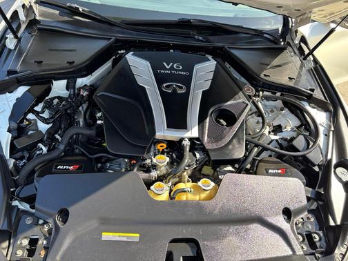 White 2018 INFINITI Q50 3.0t LUXE