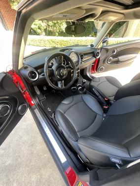 2011 MINI Cooper S Clubman Base