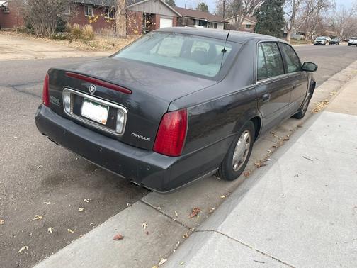 2001 Cadillac DeVille Base