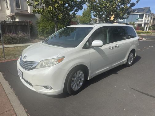 2012 Toyota Sienna Limited