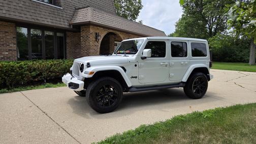 2022 Jeep Wrangler Unlimited Sahara High Altitude