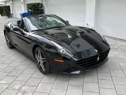 2016 Ferrari California T