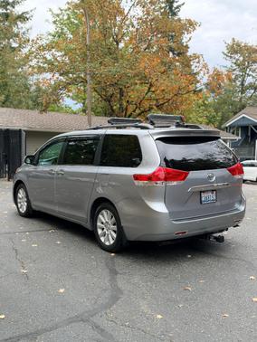 Silver 2013 Toyota Sienna XLE