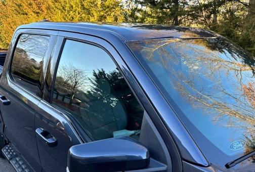 2022 Ford F-150 Lightning LARIAT