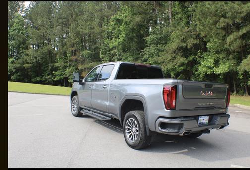 2022 GMC Sierra 1500 Limited AT4