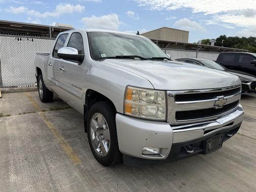 Silver 2011 Chevrolet Silverado 1500 LT