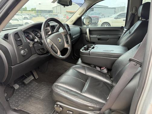Silver 2011 Chevrolet Silverado 1500 LT