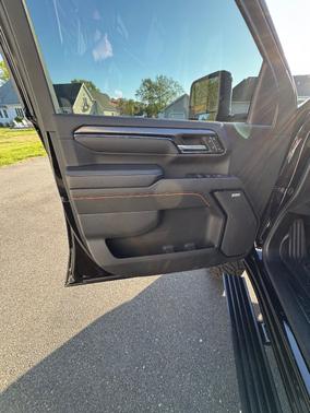 Black 2024 GMC Sierra 2500 AT4