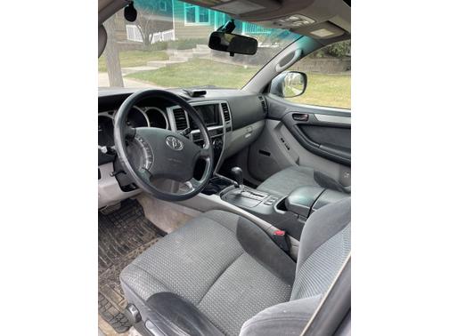 Photo 4 of 8 of 2003 Toyota 4Runner Sport