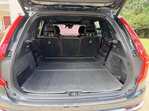 2022 Volvo XC90 Recharge Plug-In Hybrid T8 Inscription 7 Passenger