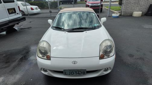 2003 Toyota MR2 Spyder