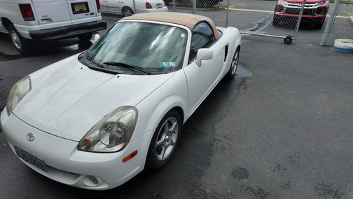 2003 Toyota MR2 Spyder